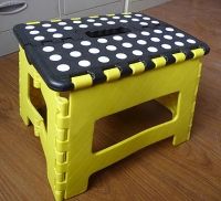 Folding Step Stool (FS007A)