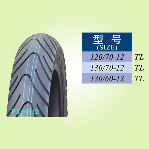 Motorcycle tire