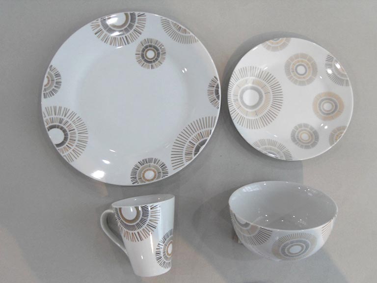 Dinnerware Sets