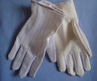 Knit gloves